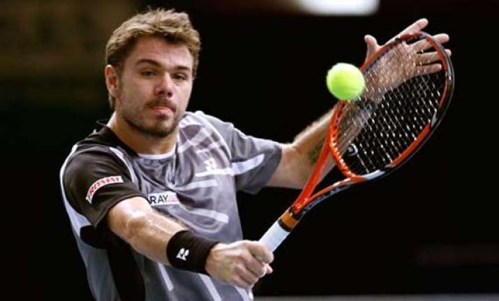 wawrinka raonic advance at paris masters