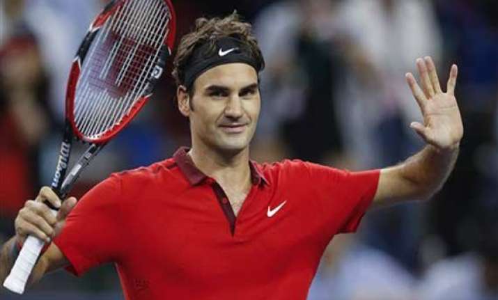federer outguns djokovic in shanghai masters