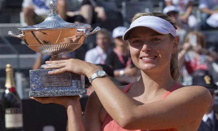 sharapova rallies to beat suarez navarro for rome title