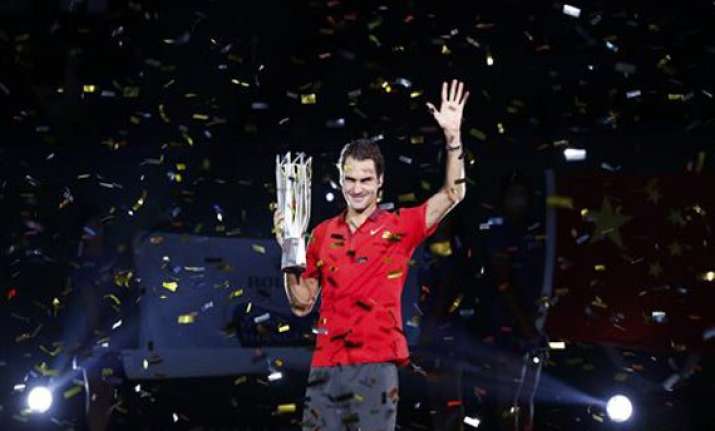 federer wins 4th title of year at shanghai masters