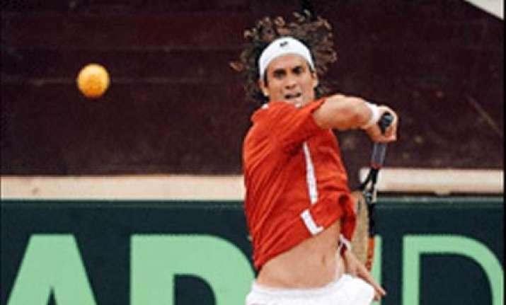 spain switzerland locked in 1 1 draw in davis cup