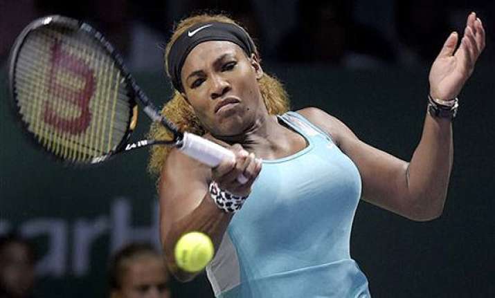 wta final serena williams beats ana ivanovic in opener