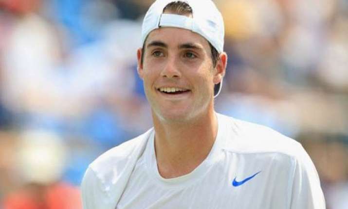 isner loses in the first round in mexican open