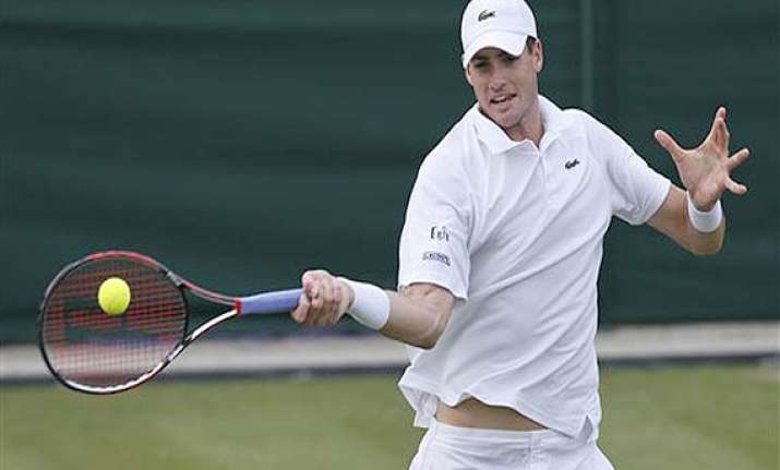 john isner takes 19 17 tiebreaker wins at wimbledon