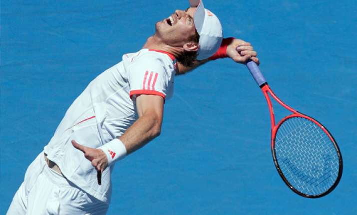murray through to quarterfinals at australian open