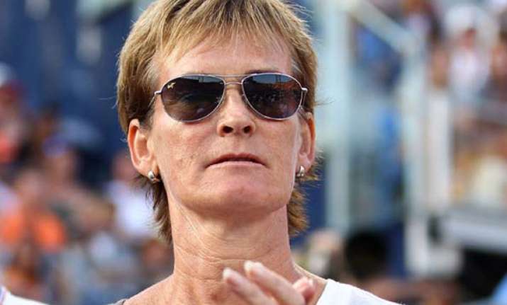 murray s mother to captain britain in fed cup