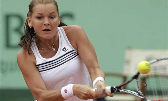 radwanska loses to kuznetsova at french open