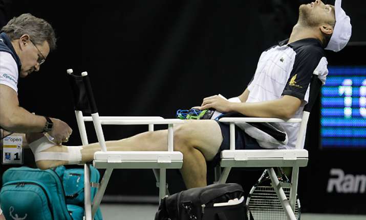 roddick overcomes injury to win in san jose