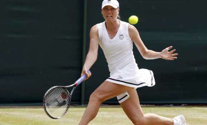 russia s zvonareva advances to baku cup