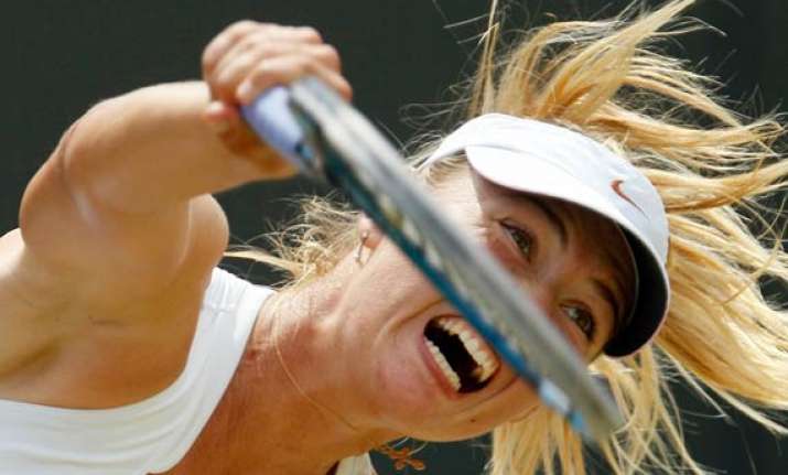 sharapova reaches wimbledon quarterfinals