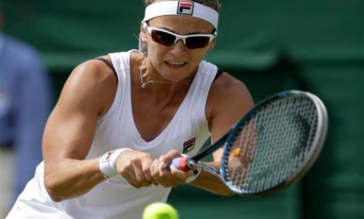 shvedova wins golden set vs. errani at wimbledon