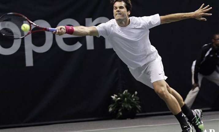 tommy haas reaches 2nd round at memphis