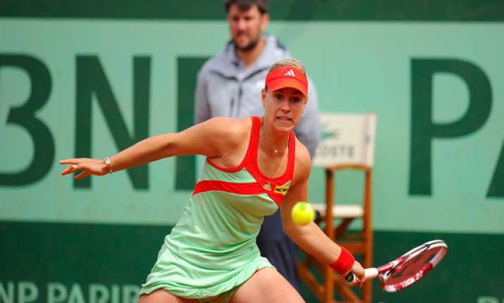 top seed kerber beats ivanovic in linz final