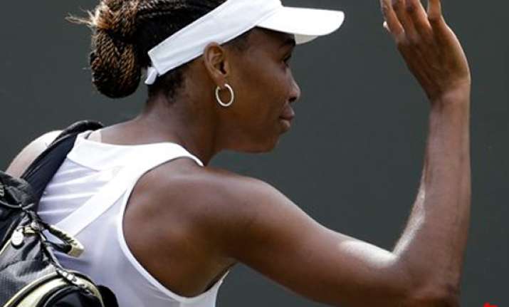 venus loses in 1st round for 1st time since 97