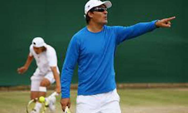 wimbledon out of work nadal s coach toni turns waiter