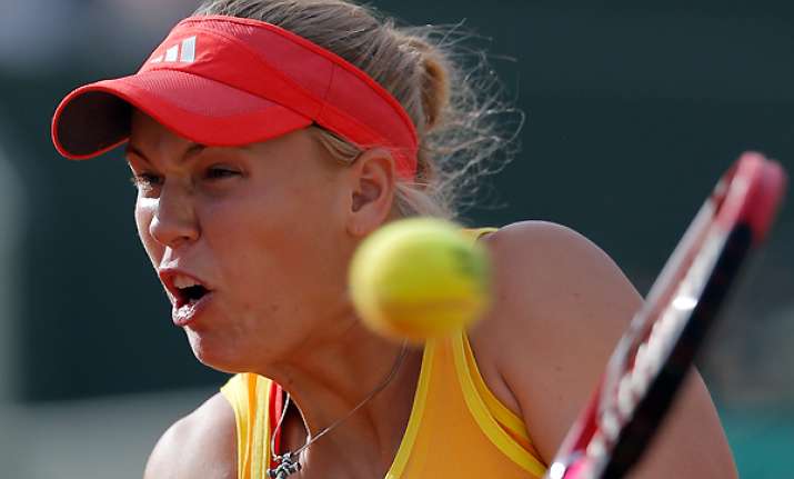 wozniacki knocked out in 3rd round of french open
