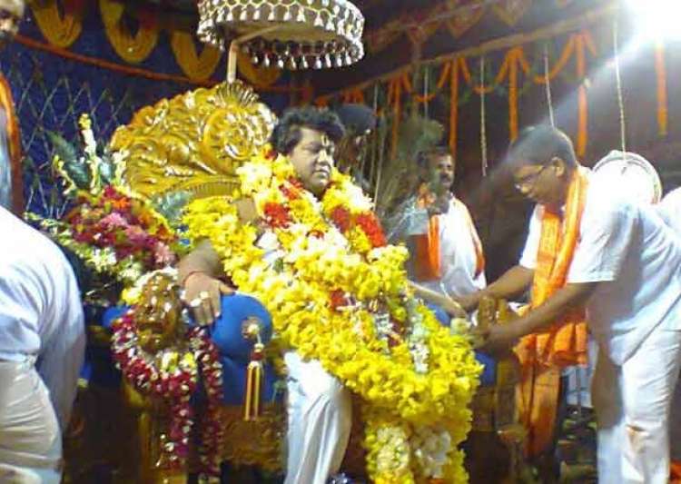 Know how an Odisha contractor was behind empire of Sarathi Baba