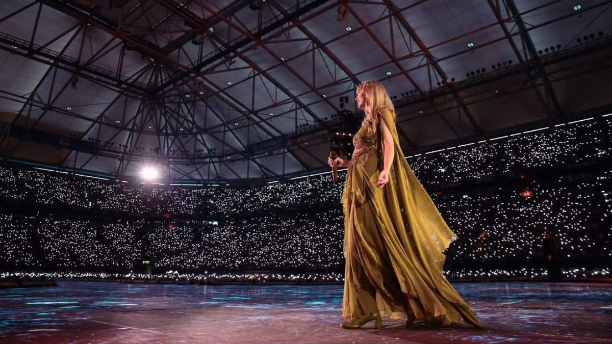 taylor swift chiffon dress 7 best outfits from Swift's Eras Tour Color:Mustard-Yellow UK fashion AFAVOM Women's Infinity Dress Self portrait
