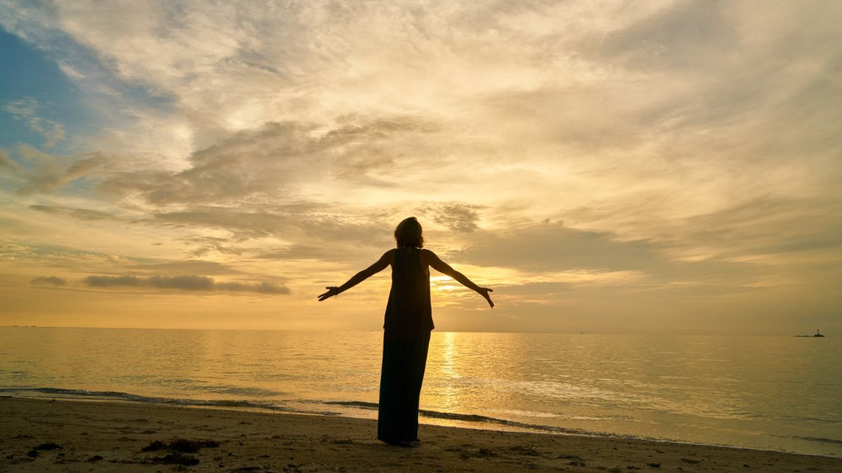 5 simple ways to help you feel better when life feels too heavy - India ...