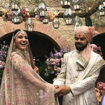 Virat Kohli-Anushka Sharma wedding album: Elegant setting, classy ring  ceremony and 'desi mehendi' | Sports Gallery News - The Indian Express