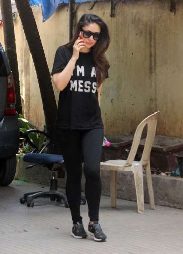 Kareena Kapoor Shows A Cool Way To Take Denim To The Gym | India Forums