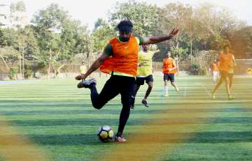 Ranbir Kapoor Ishaan Khatter Enjoy Sunday Football Match