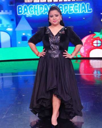 Bharti Singh flaunts baby bump in photoshoot, fans shocked to see pregnancy  glow said such a thing……. - informalnewz
