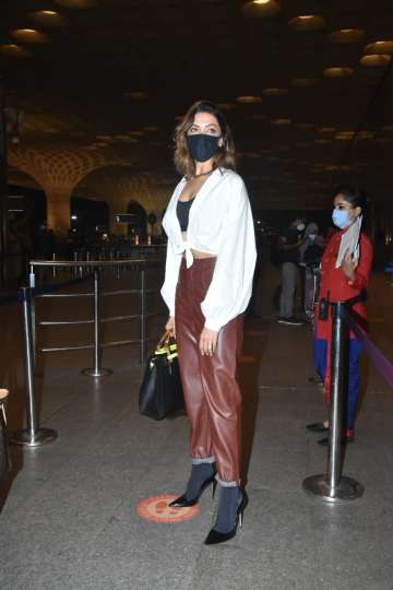 Photo: Deepika Padukone makes heads turn with her stunning airport