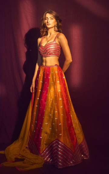 Hot Alert! Shweta Tiwari looks super hot in THESE lehenga dresses