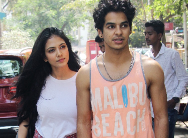 Onscreen Brother Sister Duo Ishaan Khatter And Malavika Mohanan Catches Up On Lunch In Bandrasee Pics Onscreen Brother Sister Duo Ishaan Khatter And Malavika Mohanan Catches Up On Lunch In Bandrasee Pics