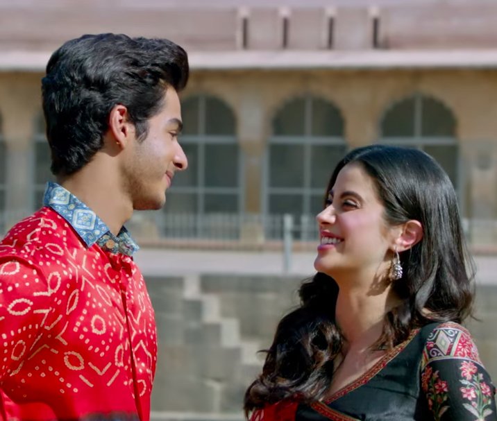 Janhvi Kapoor and Ishaan Khatter get the heartbeats racing with Dhadak ...