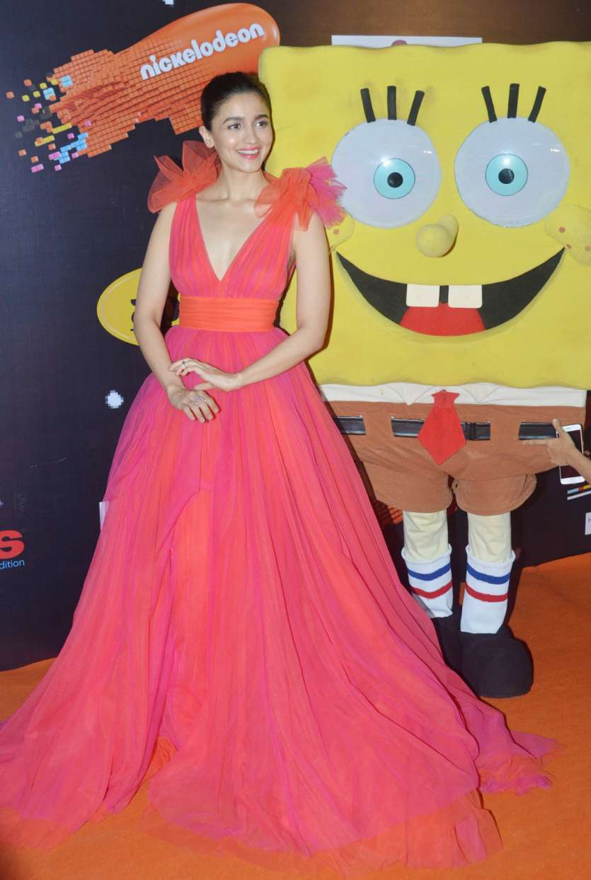 Alia bhatt hotsell in pink gown