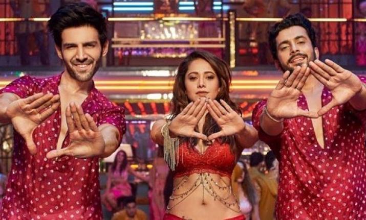 Sonu Ke Titu Ke Sweety left everyone in surprise with its box office collection. Starring Kartik Aaryan, Nushrat Bharucha and Sunny Singh in lead roles, the film directed by Luv Ranjan was loved by youngsters. The movie made Kartik Aaryan a star overnight. It was 2018's second 100 crore film after Padmaavat.
