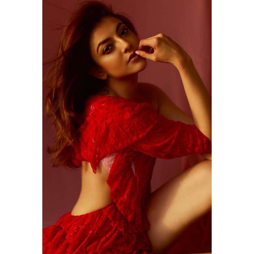 Kajal Aggarwal is sight to behold in this latest photoshoot. Check out her  Instagram pictures