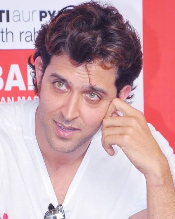 Hrithik Roshan sexiest Asian male good looking pictures