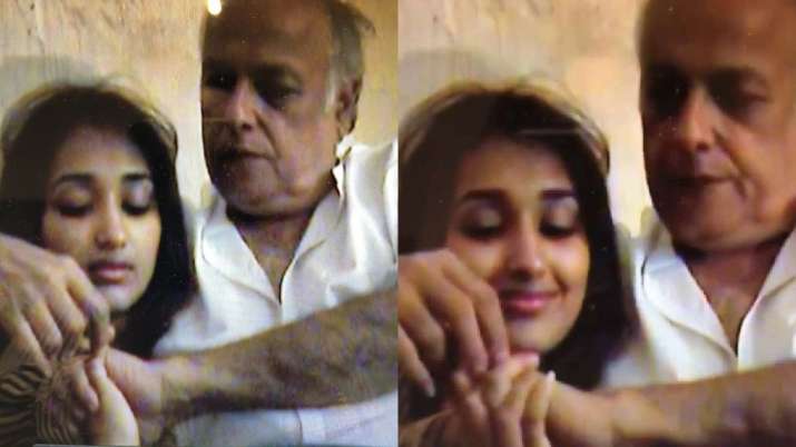 Jiah Khan Old Pictures With Mahesh Bhatt 