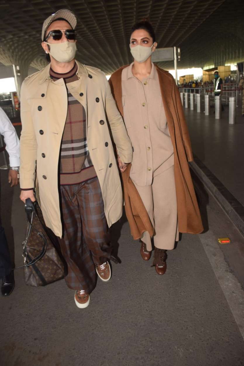 Ranveer Singh Gets Spotted In New York Ahead Of Tiffany & Co. Event While  Slaying In A Beige Long Coat