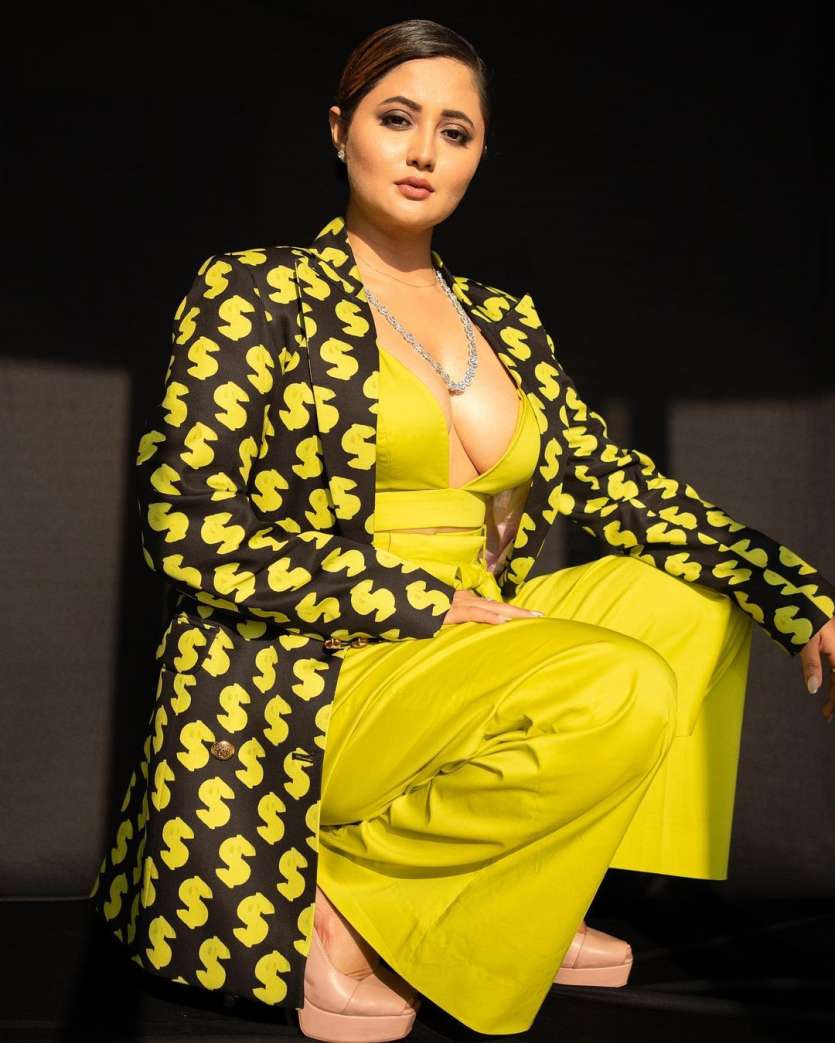Rashami Desai Looks Like A Breath Of Fresh Air In Her Latest Pictures