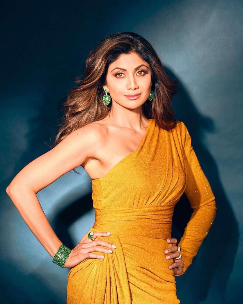 Shilpa shetty shop indo western dress