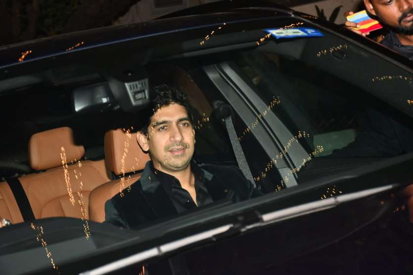 Ranbir Kapoor's best friend Ayan Mukerji was among the first guests to arrive at Vastu for the bash on Saturday night