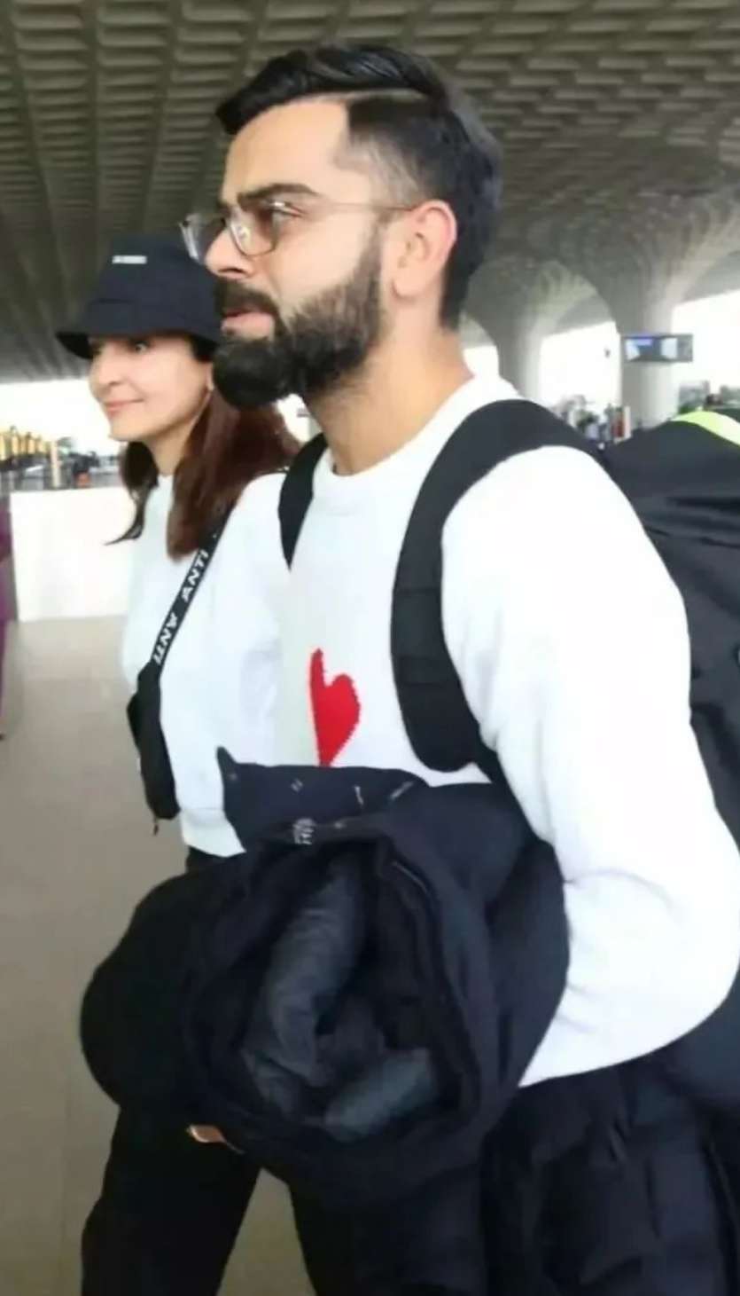 Kisi Ki Nazar Na Lage: Fans Hail Virat Kohli's Sweater With Anushka Sharma's  'A' Monogrammed On The Heart