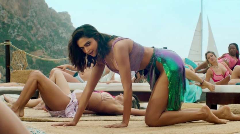 Deepika Padukone Sexe Xnxx - Pathaan: Deepika Padukone's fiery look from Besharam Rang is hotness  overloaded | Photos