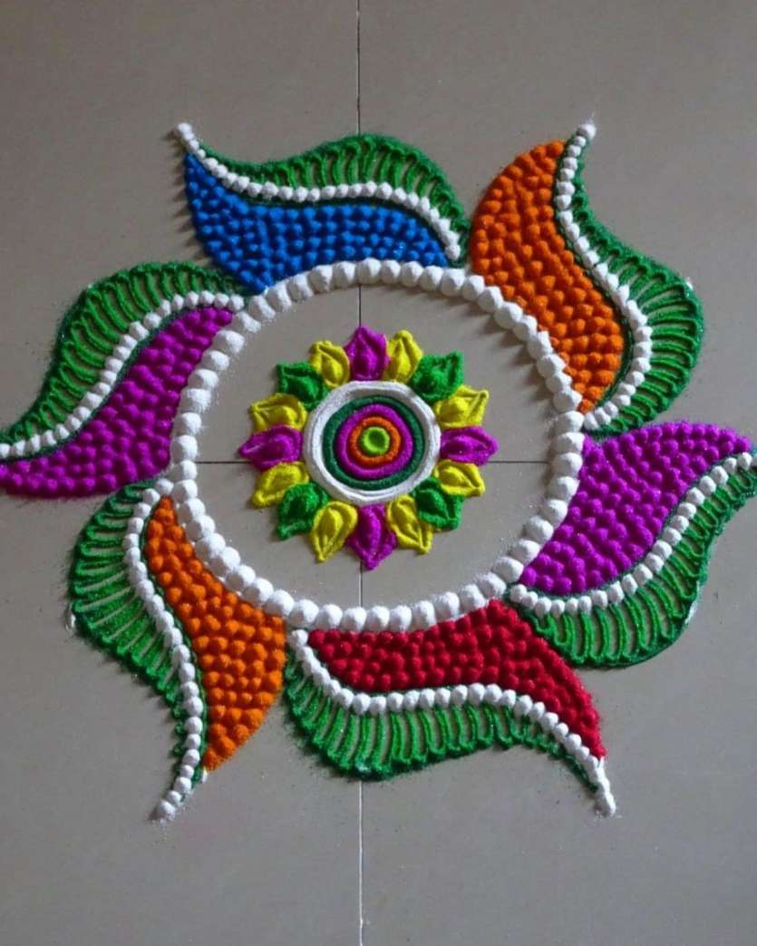 Holi 2023: Beautiful & easy rangoli designs to decorate your house on ...