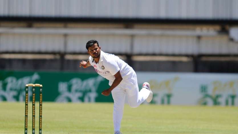 Saurabh Kumar is a left-arm spin bowling all-rounder and is another contender to replace Jadeja in XI. He did well in the ongoing series against England Lions showing his prowess with the bat as well. But with Sundar also called up, it is less likely that Saurabh will be preferred for the crucial second Test.