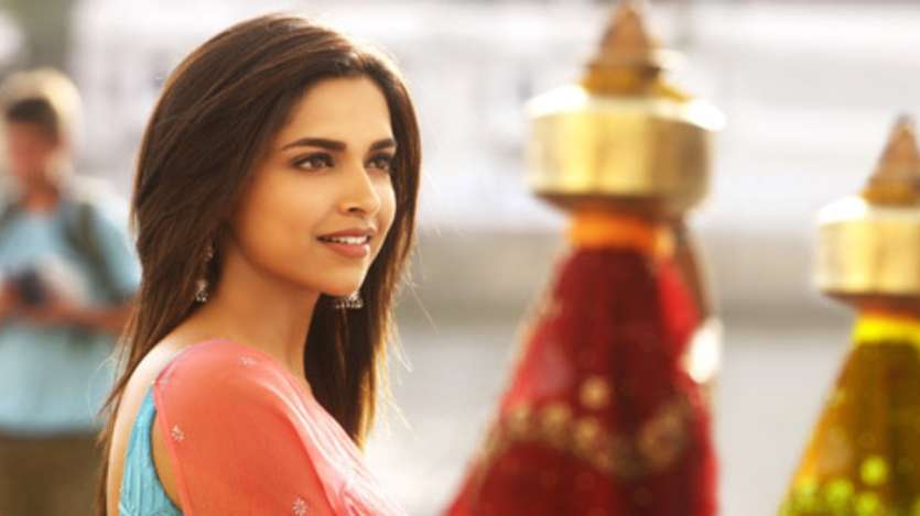 2013 was a gear-changing year for Deepika Padukone. In 2012, the actor came up with Cocktail and proved her mettle in the entertainment industry. Then she started the 2013 year with a superhit bang, Race 2. Later she featured in Ye Jawani Hai Deewani, Chennai Express and Ram Leela. All these films entered the 100 crore club and the actor registered an unbreakable record. Moreover, she also won the Filmfare Best Actor 2013 award for Ram Leela. 