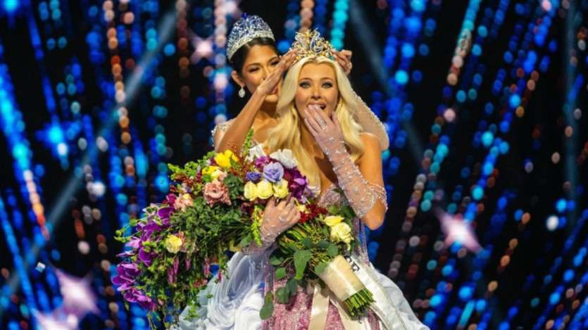 Miss Denmark Victoria Kjaer Theilvig received the new Miss Universe crown Lumiere de l'Infini from Miss Universe 2023 Sheynnis Palacios of Nicaragua.