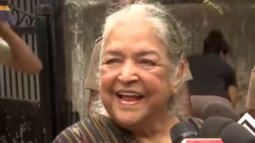 Veteran Actress Shubha Khote cast her vote and said, ''I have voted for the right candidate. I did not opt for home-voting and voted here so that people get inspired and come out and vote.''