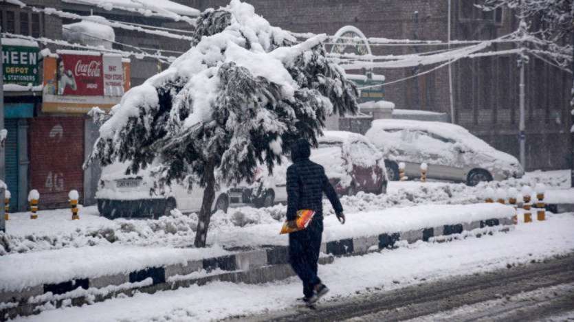 Southern Kashmir experienced heavy snowfall, while moderate snowfall was recorded in the plains of central Kashmir. Northern Kashmir saw light to moderate snowfall in its plains.