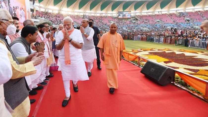 IN PICS | Yogi Adityanath takes oath as UP Chief Minister for a second ...