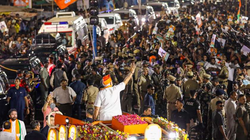 PM Modi's mega roadshow in Hyderabad weeks before Lok Sabha elections ...